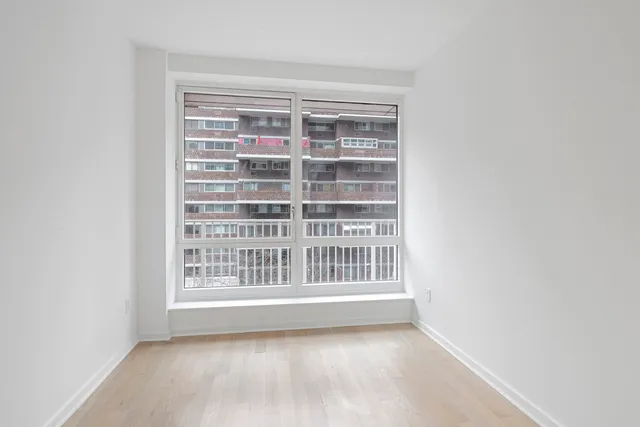 $950,000 | 340 East 23rd Street, Unit 5F | Gramercy