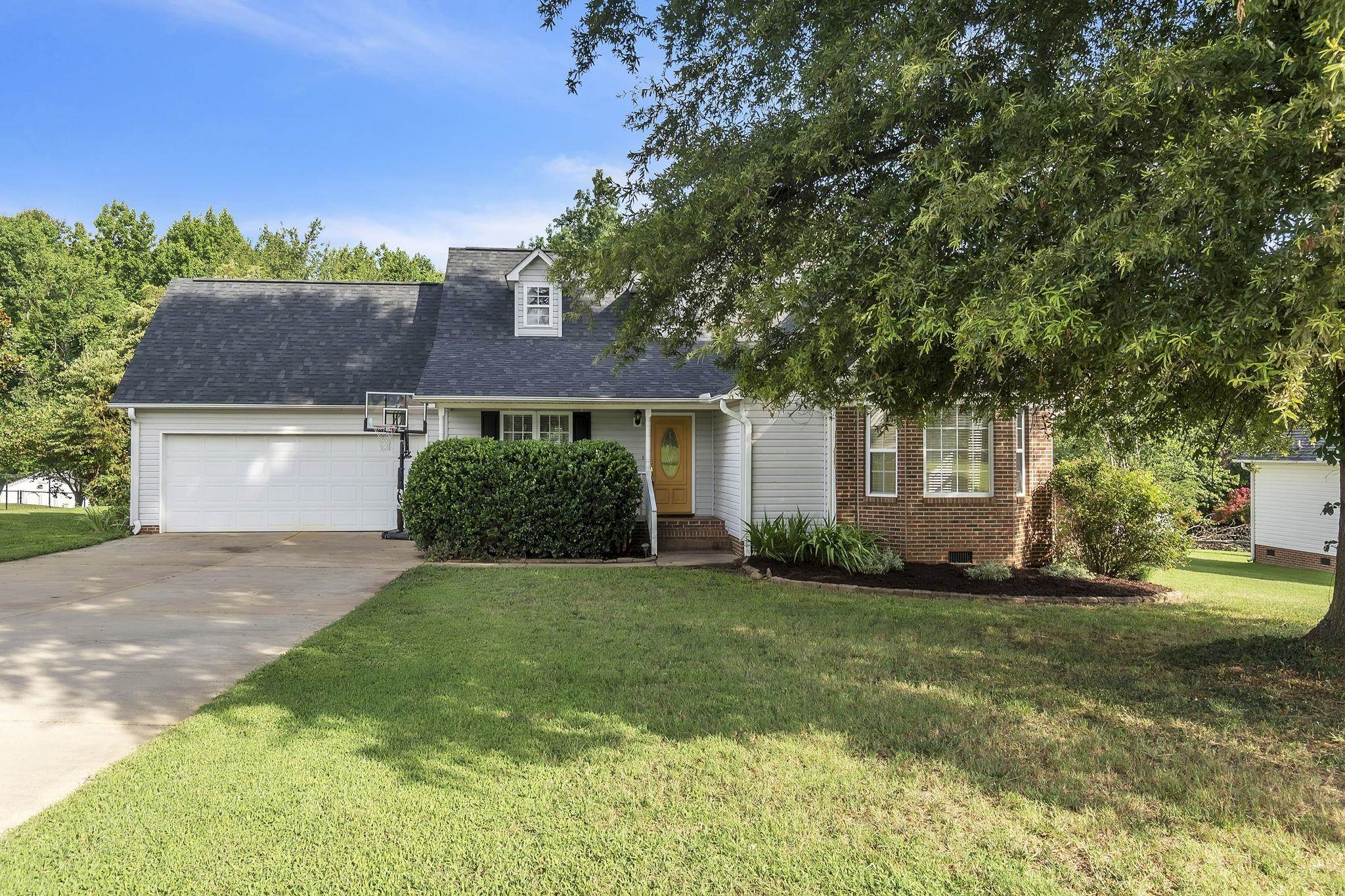 313 Lightwood Farm Road Woodruff, SC 29388 - Photo 1 of 33 Gallery Image 1
