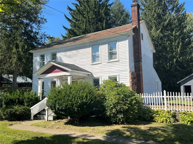$140,000 | 6 West Street, Morris, NY 13808