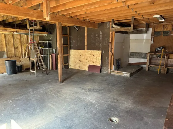 $140,000 | 6 West Street, Morris, NY 13808