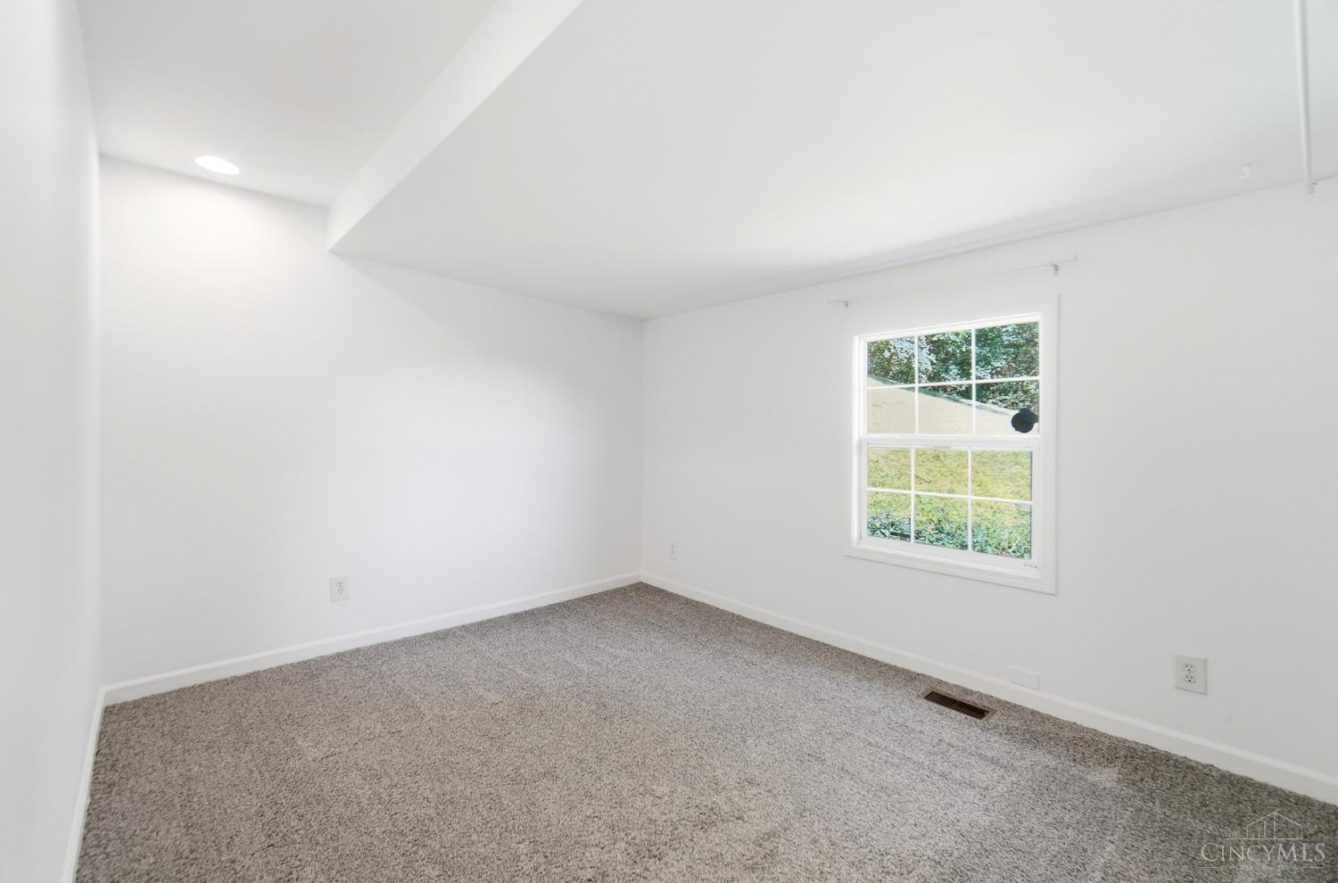 9540 Brower Road North Bend, OH 45052 - Photo 20 of 34 Gallery Image 20
