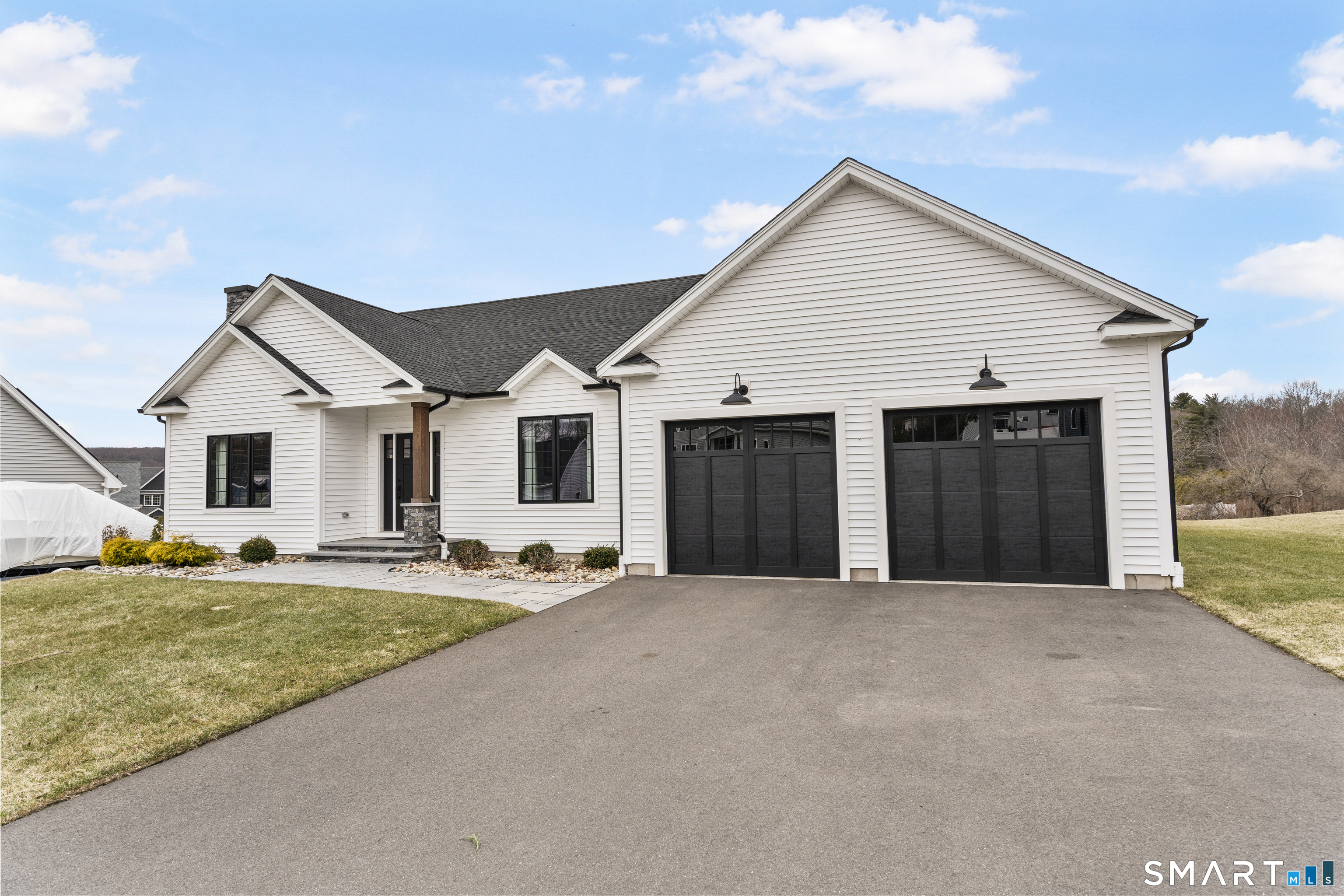 33 Wiegert Way Bristol, CT 06010 - Photo 3 of 39