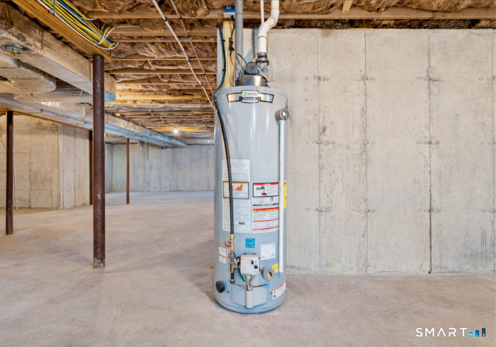 33 Wiegert Way Bristol, CT 06010 - Photo 32 of 39