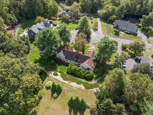 $499,900 | 10 Cleary Lane, Windsor, CT 06095