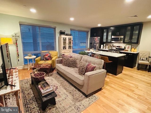 323 East Allen Street, Unit 4 Philadelphia, PA 19125 - Photo 4 of 18 Living Room/ Kitchen