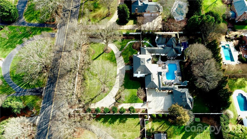 3400 Sharon Road Charlotte, NC 28211 - Photo 37 of 38 an aerial view of residential houses with outdoor space