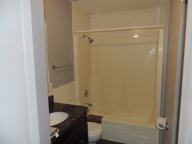 588 Norman Drive Cary, IL 60013 - Photo 6 of 8