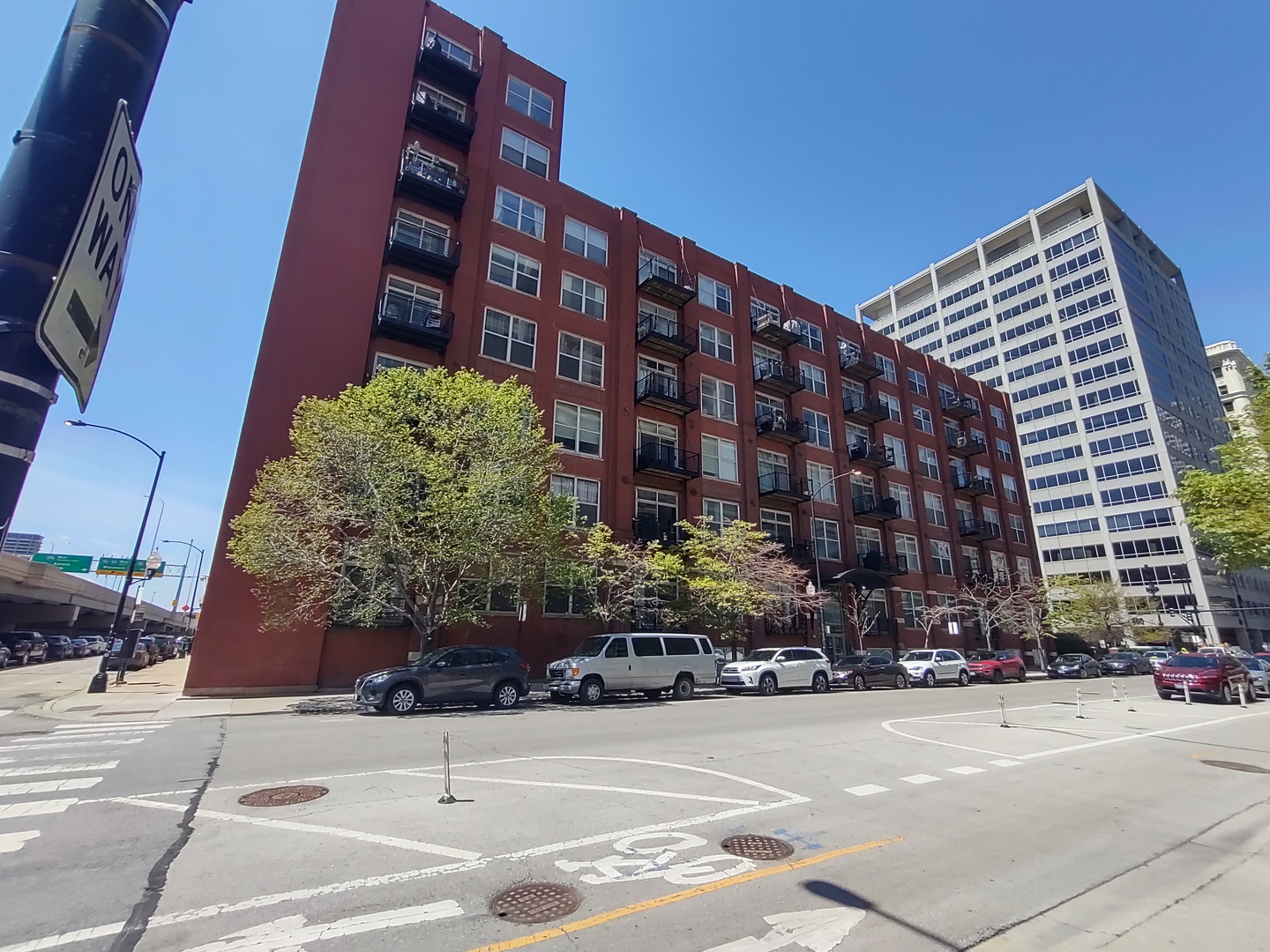 420 South Clinton Street, Unit 302 Chicago, IL 60607 - Photo 1 of 21