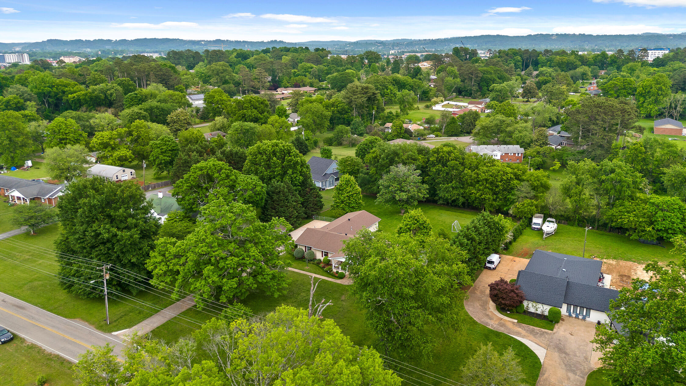 2026 Hickory Valley Road Chattanooga, TN 37421 - Photo 1 of 43 Hickory Valley-1