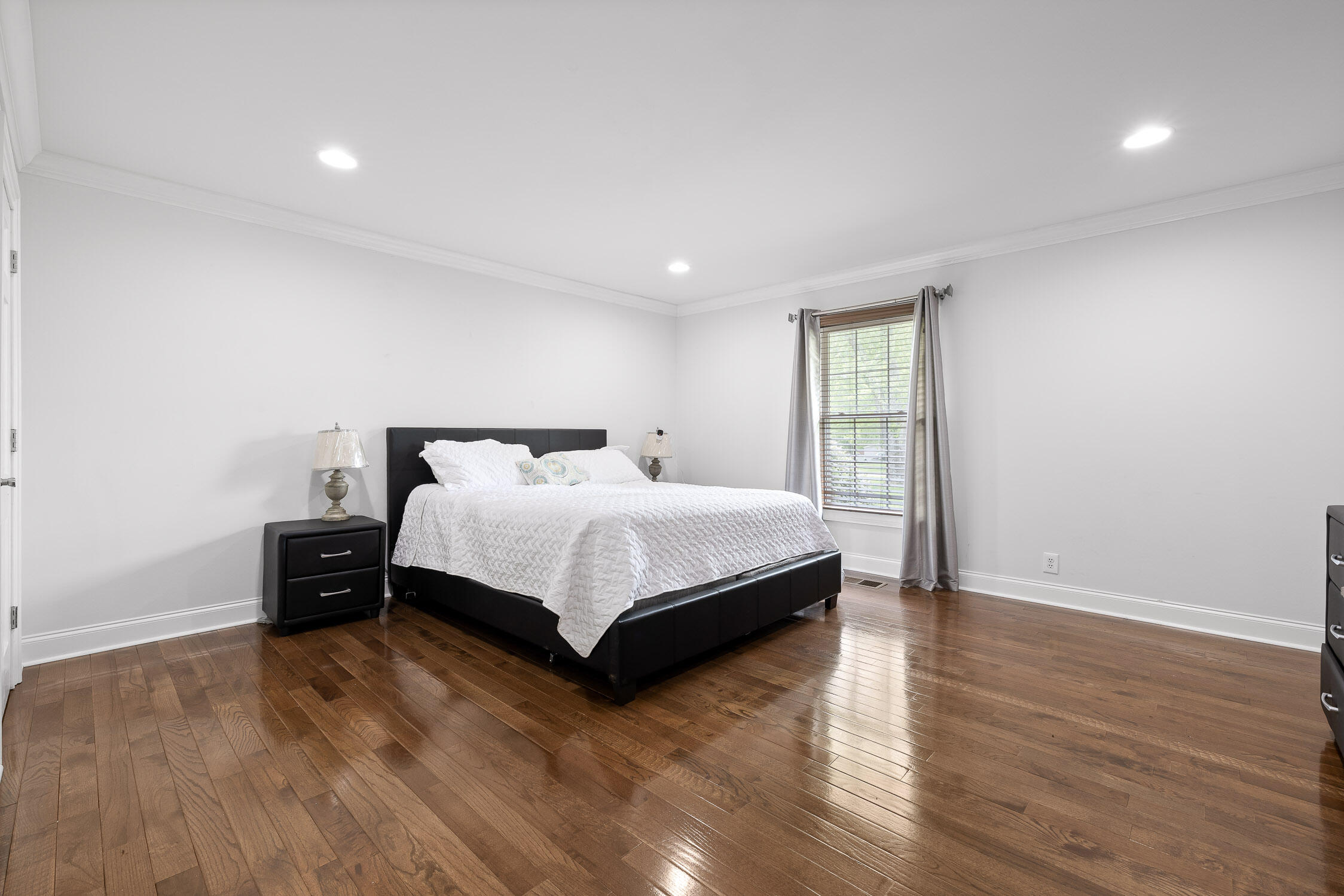 2026 Hickory Valley Road Chattanooga, TN 37421 - Photo 31 of 43 Hickory Valley-26