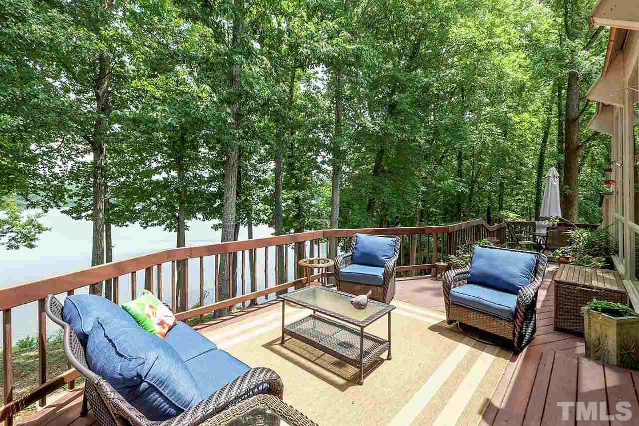 6908 Mere View Court Raleigh, NC 27606 - Photo 4 of 30 Gallery Image 4