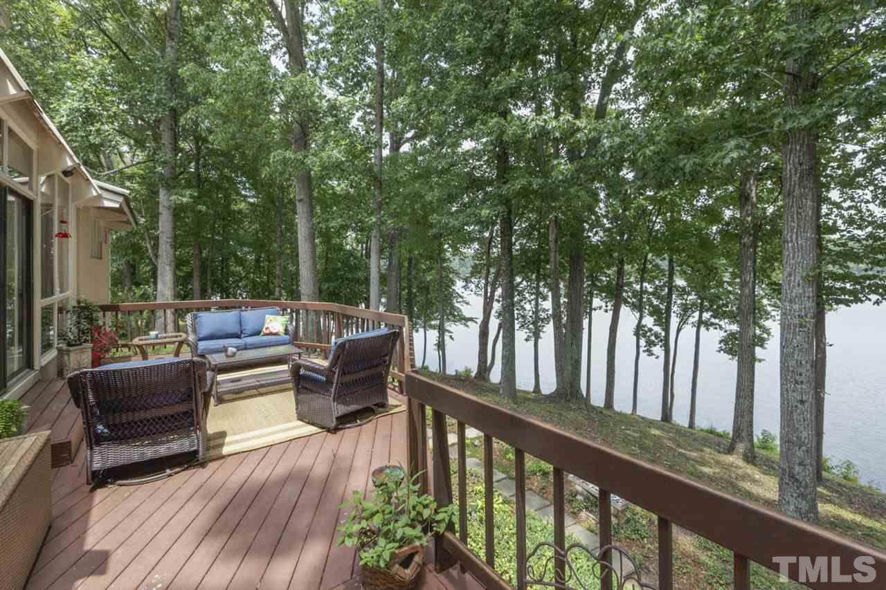 6908 Mere View Court Raleigh, NC 27606 - Photo 5 of 30 Gallery Image 5