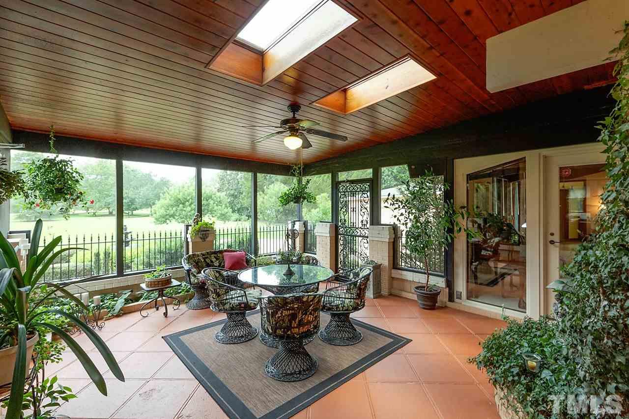 6908 Mere View Court Raleigh, NC 27606 - Photo 9 of 30 Gallery Image 9