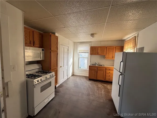 $360,000 | 1110 Chartres Street, New Albany, IN 47150