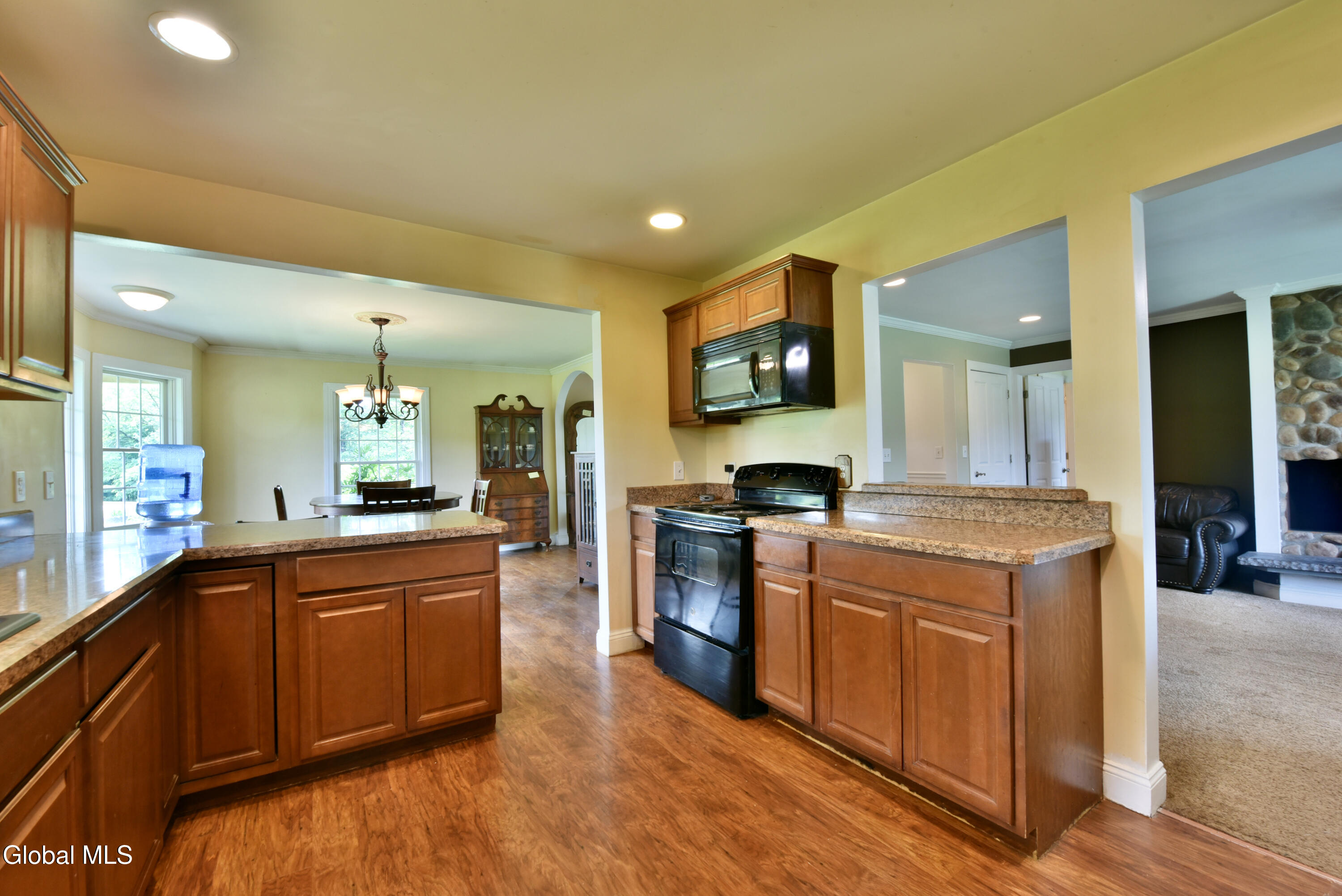 605 Plummer Road Ballston Spa, NY 12020 - Photo 20 of 64 Kitchen