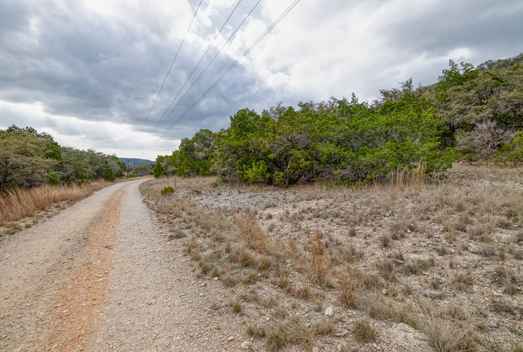 430 Frio Canyon Loop Concan, TX 78838 - Photo 8 of 55