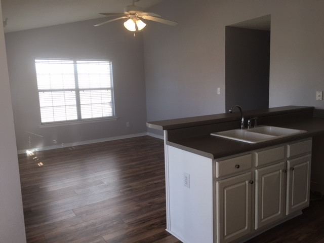 4008 Kendallbrook Loop Foley, AL 36535 - Photo 3 of 13