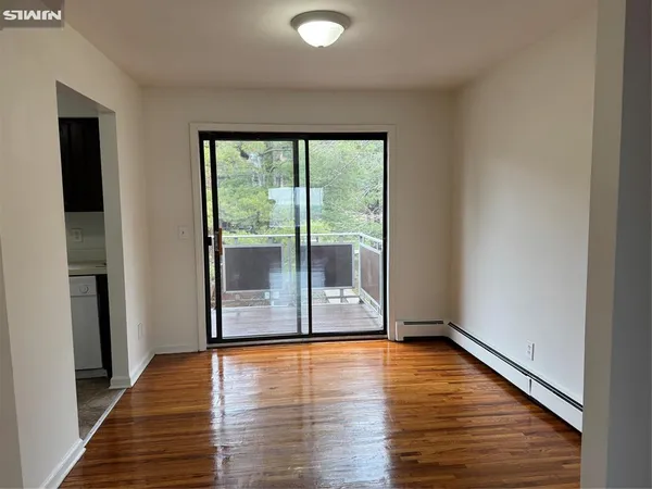 $2,650 | 101 Bellgrove Drive, Unit 1B, Mahwah, NJ 07430