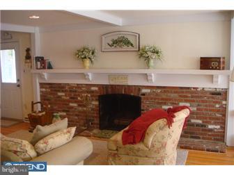 132 Partree Road Cherry Hill, NJ 08003 - Photo 10 of 12 Family Room