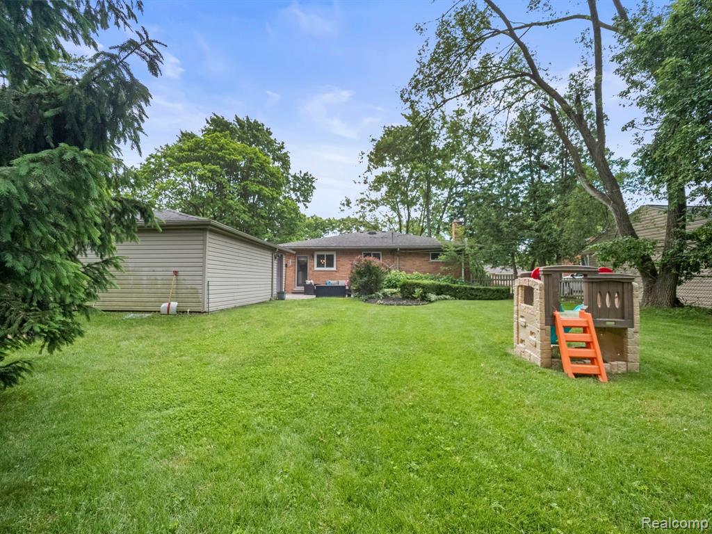 290 Winry Drive Rochester Hills, MI 48307 - Photo 29 of 43
