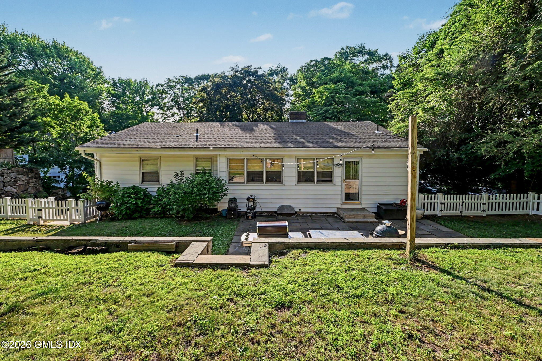 20 Meyer Place Riverside, CT 06878 - Photo 27 of 29 60-web-or-mls-20-meyer-pl