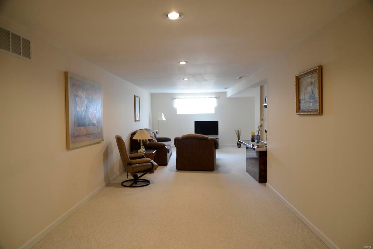 10164 Baptist Church Road St. Louis, MO 63123 - Photo 23 of 39 Gallery Image 23