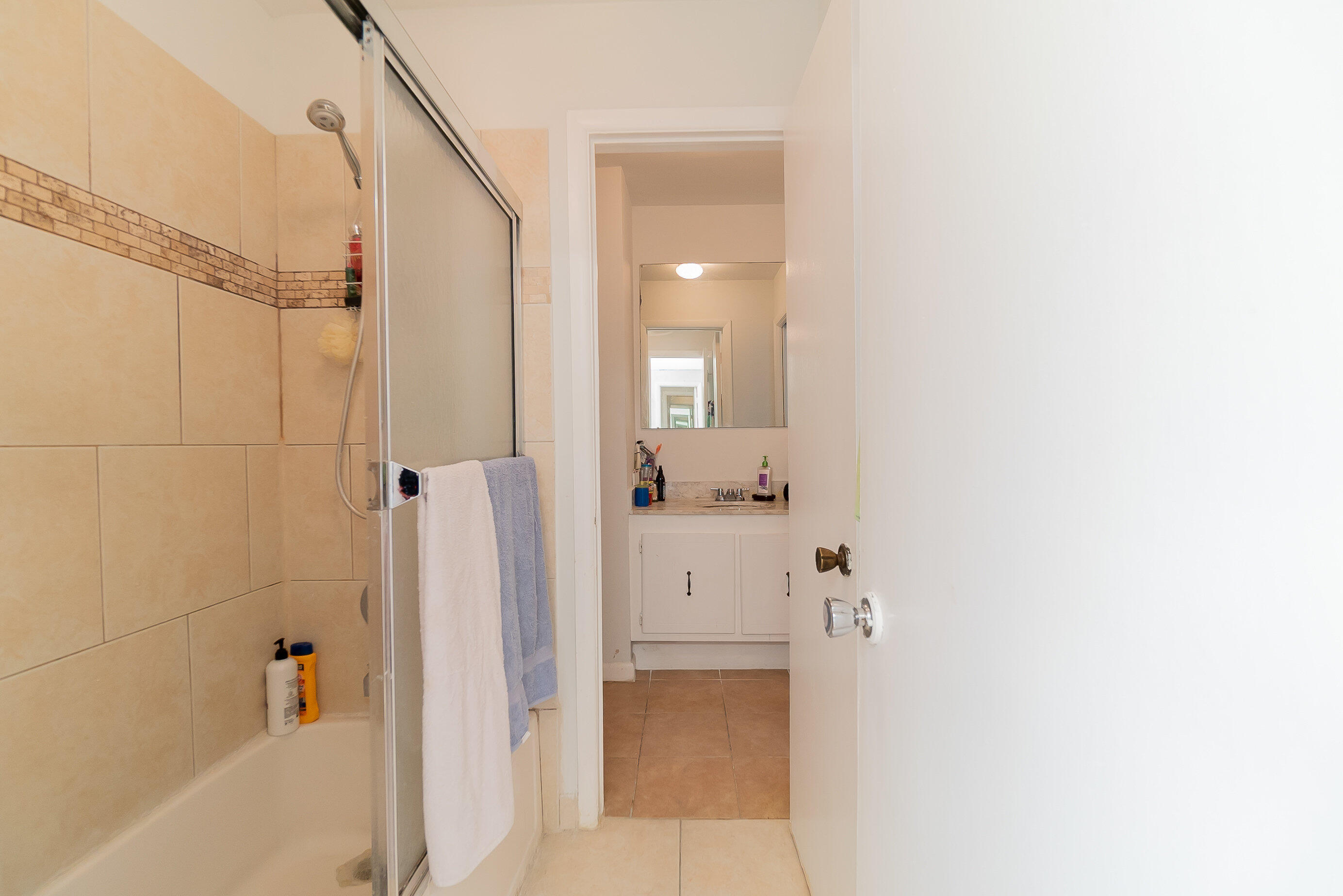 1161 Northwest 13th Street, Unit 3 Boca Raton, FL 33486 - Photo 17 of 26 019_dsc00099
