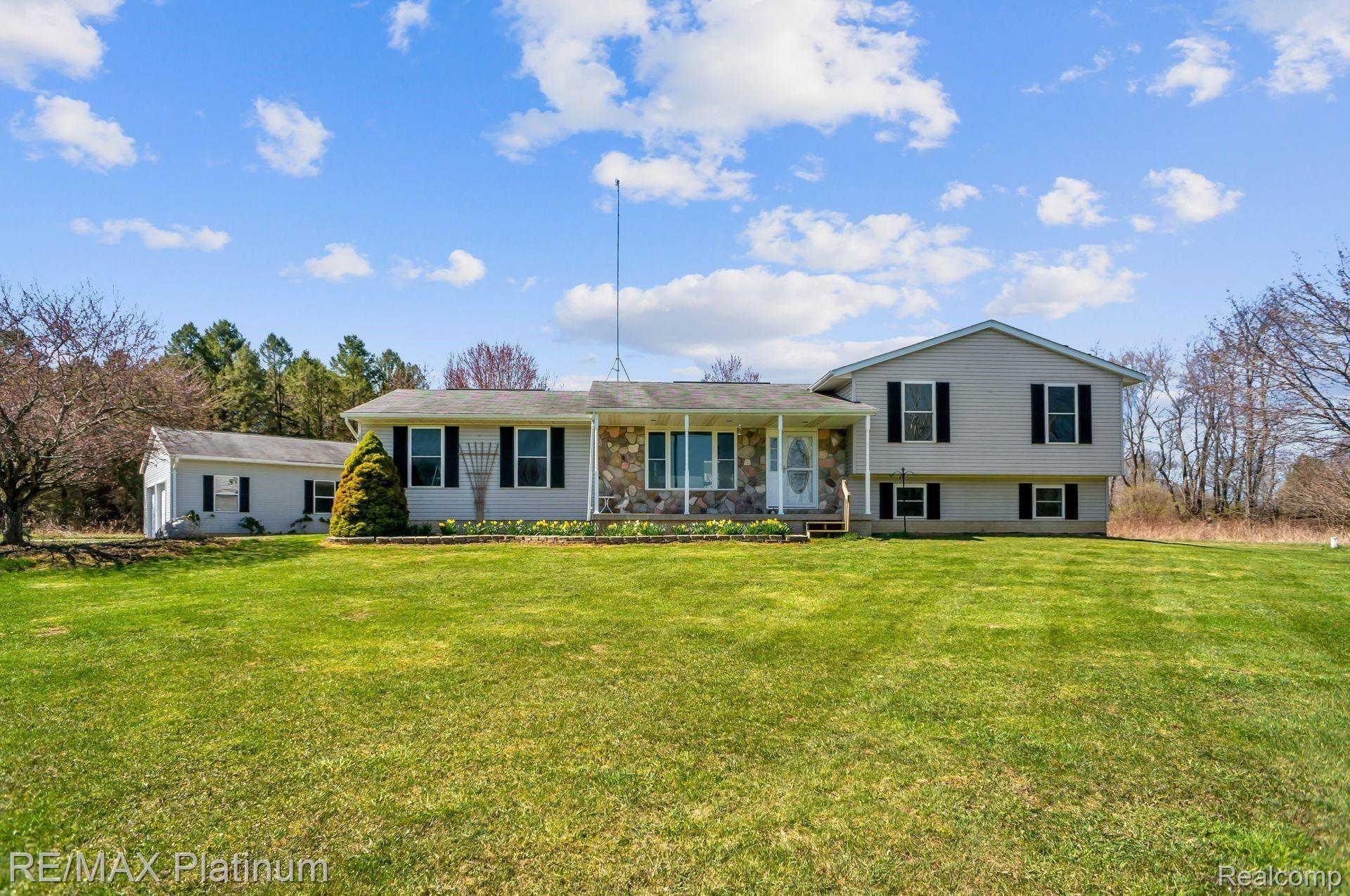8587 West Lange Road Fowlerville, MI 48836 - Photo 1 of 37 2.jpg