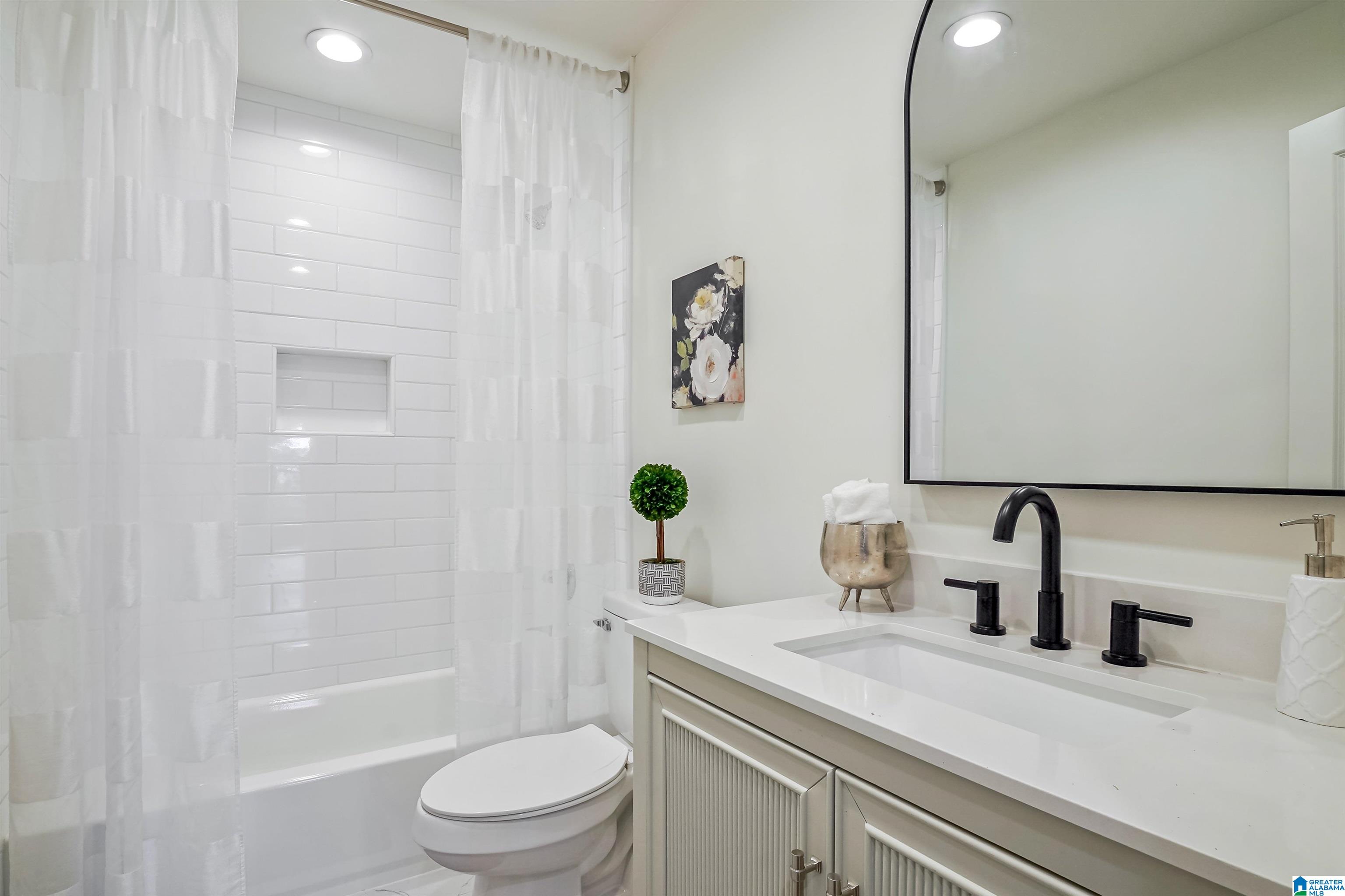 125 Shades Crest Road Birmingham, AL 35226 - Photo 32 of 57