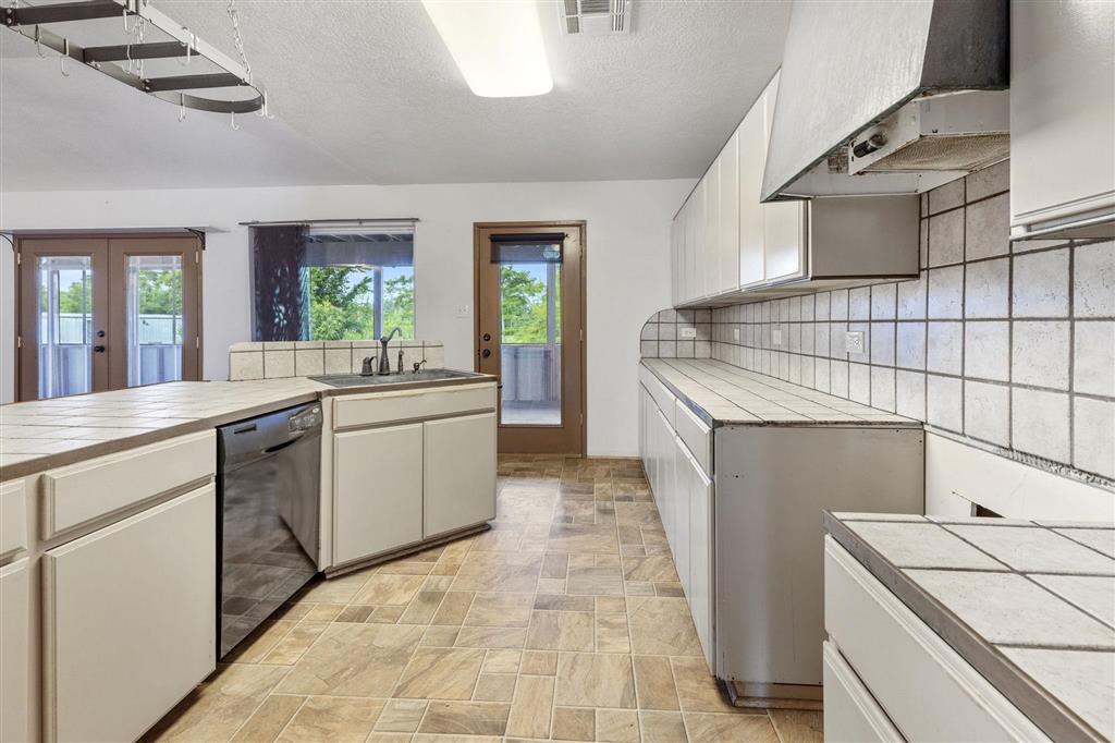 3701 Davis Road Westlake, LA 70669 - Photo 8 of 26