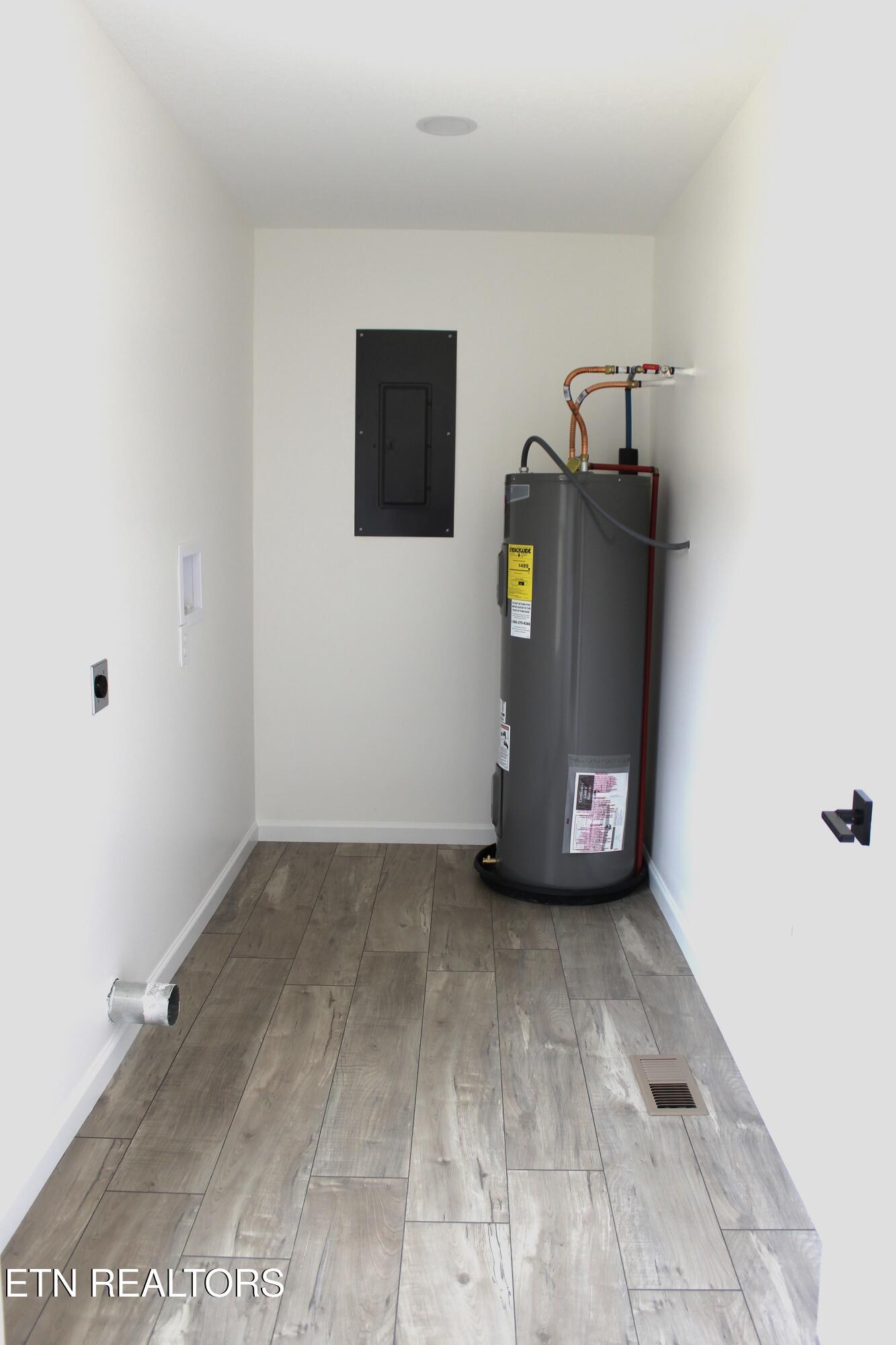 189 Old Sweetwater Road Sweetwater, TN 37874 - Photo 18 of 18 IMG_5040