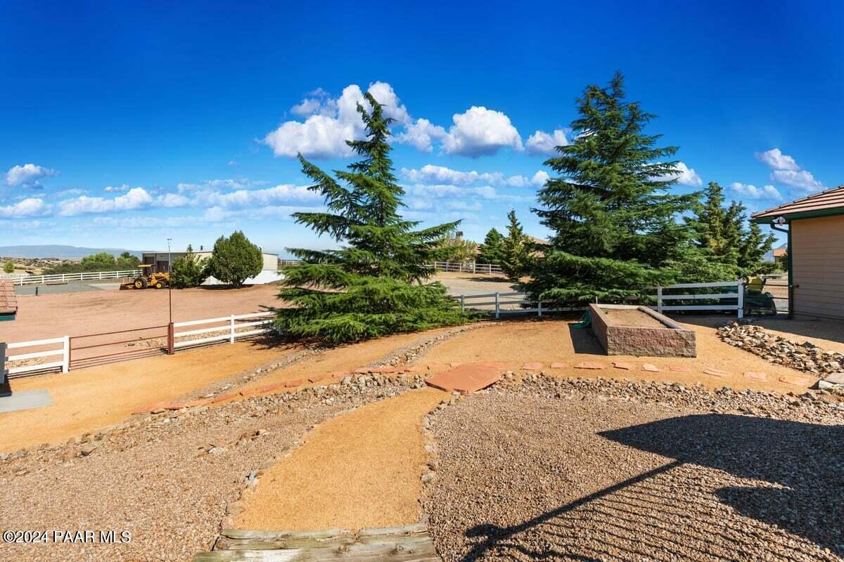 11345 Williamson Valley Ranch Road Prescott, AZ 86305 - Photo 35 of 43 Backyard