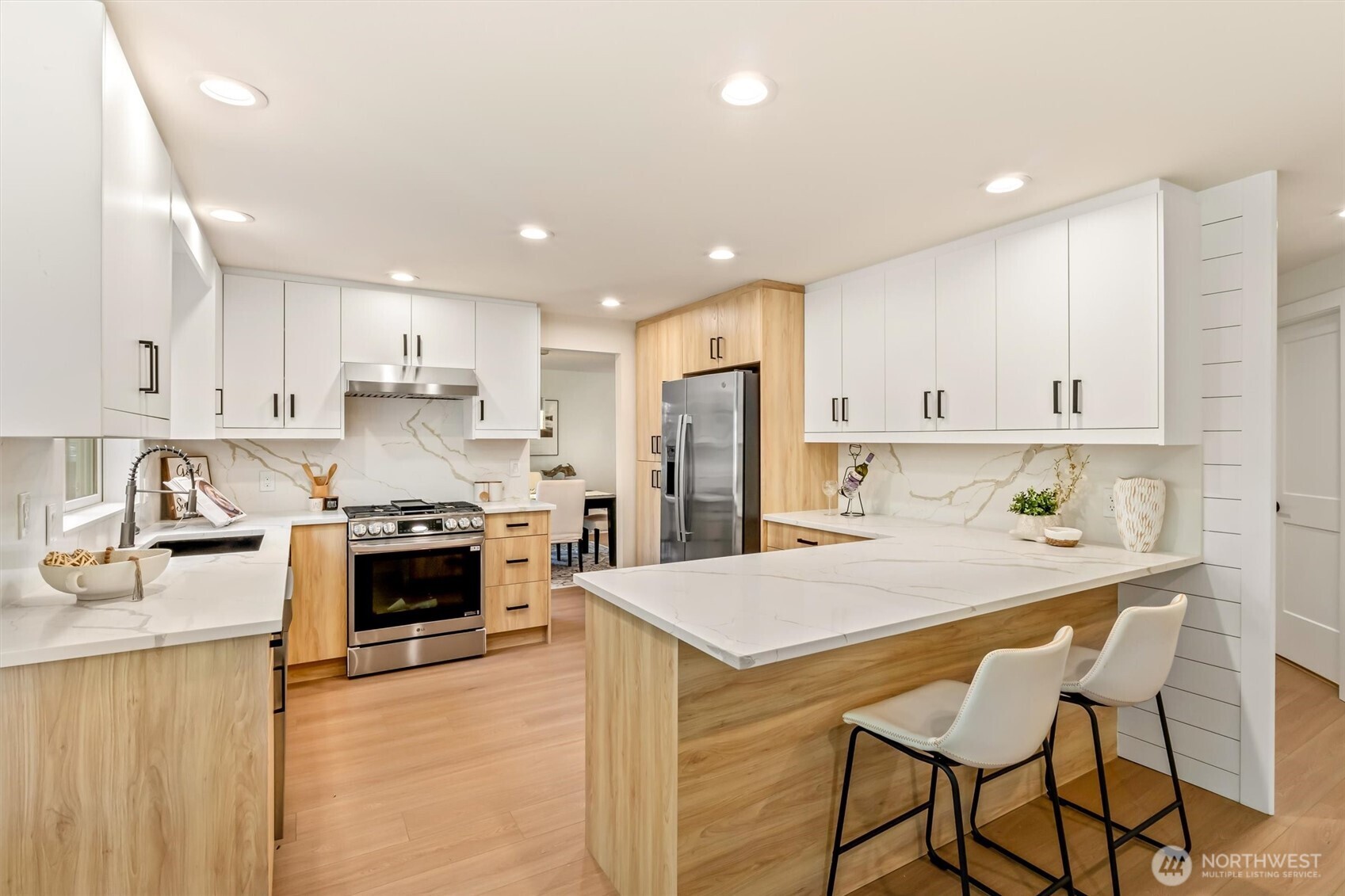 18501 28th Avenue Southeast Bothell, WA 98012 - Photo 12 of 38