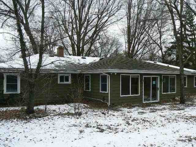 2460 Randall Road Fort Wayne, IN 46804 - Photo 2 of 14