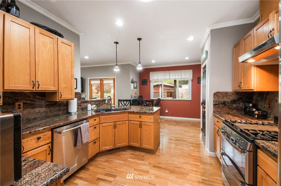 13838 Madrona Road Southwest Port Orchard, WA 98367 - Photo 8 of 25 Gallery Image 8