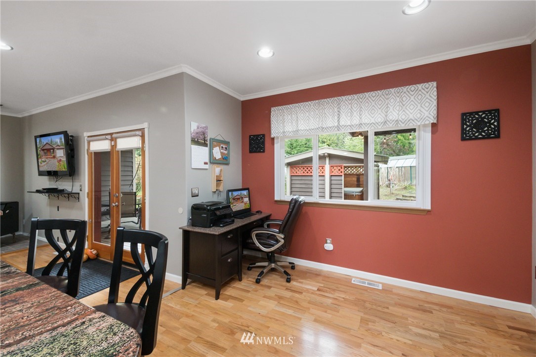 13838 Madrona Road Southwest Port Orchard, WA 98367 - Photo 9 of 25 Gallery Image 9