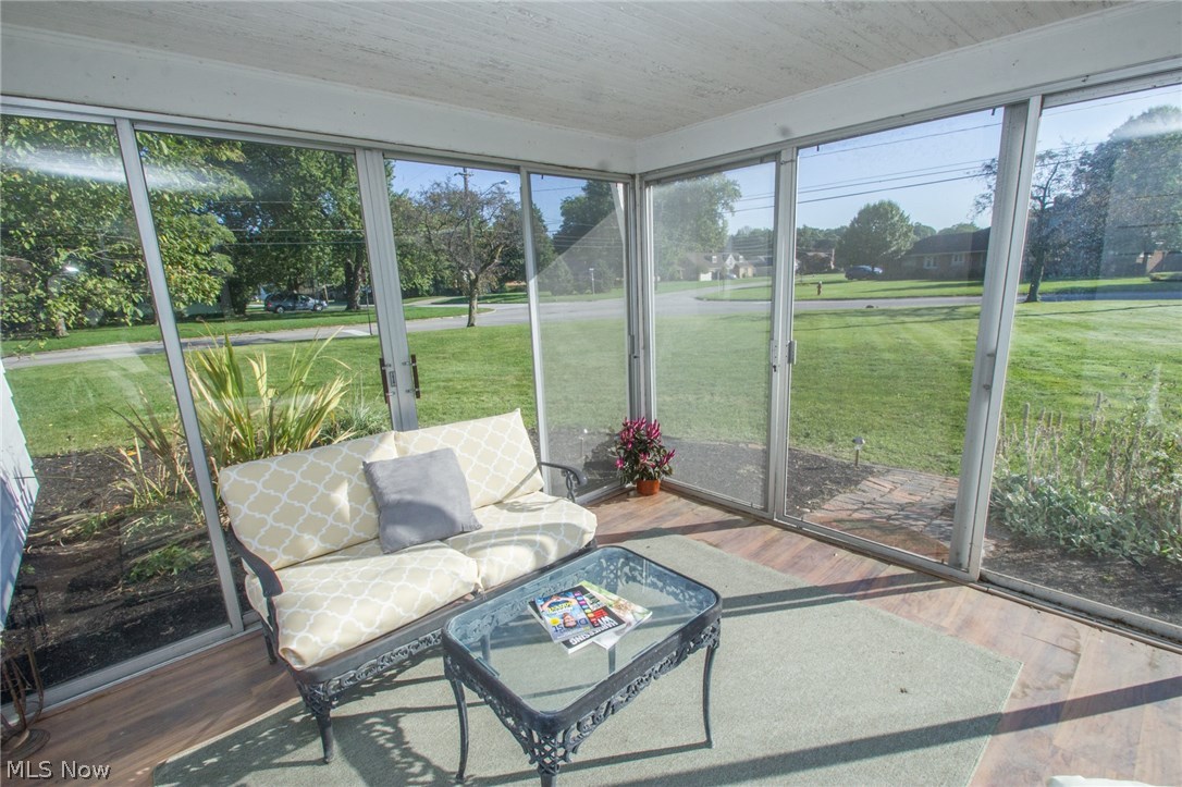 20899 Eaton Road Cleveland, OH 44126 - Photo 33 of 34