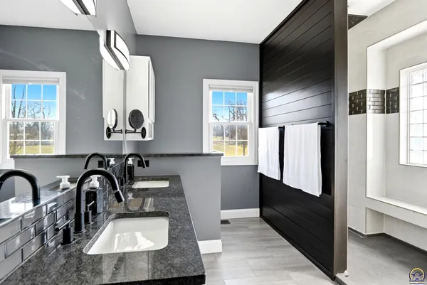 $615,000 | 6140 Southwest South Pointe Drive, Auburn, KS 66402