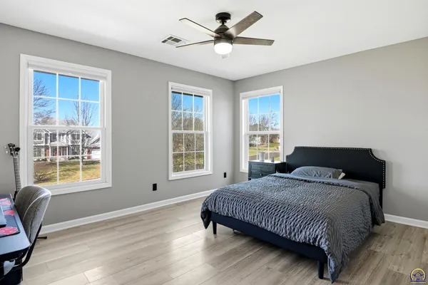 $615,000 | 6140 Southwest South Pointe Drive, Auburn, KS 66402