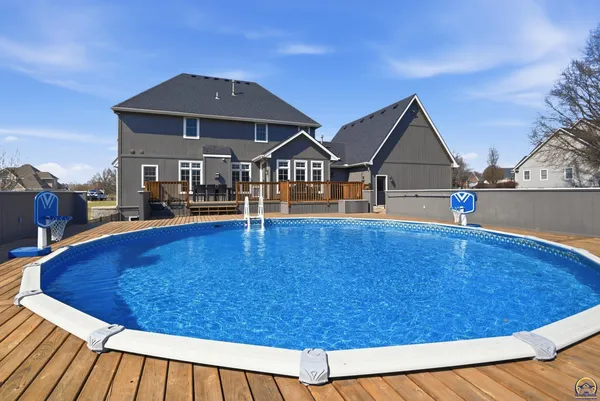 $615,000 | 6140 Southwest South Pointe Drive, Auburn, KS 66402