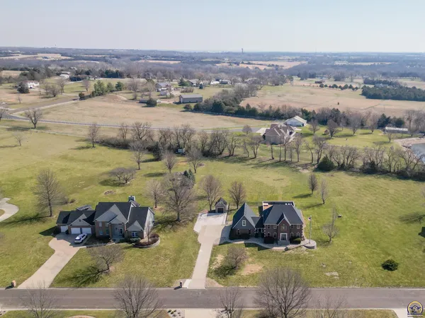 $615,000 | 6140 Southwest South Pointe Drive, Auburn, KS 66402