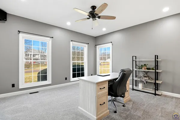 $615,000 | 6140 Southwest South Pointe Drive, Auburn, KS 66402