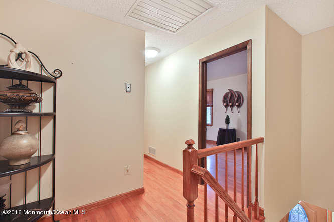 476 Diamond Road Jackson, NJ 08527 - Photo 24 of 37 a view of a hallway with entryway