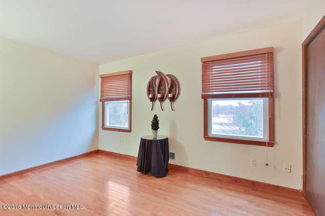 476 Diamond Road Jackson, NJ 08527 - Photo 25 of 37 a room with furniture and a window