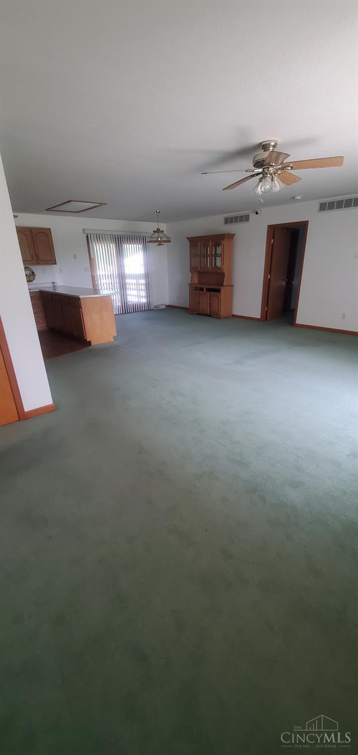 11949 Jacksonburg Road Middletown, OH 45042 - Photo 6 of 15