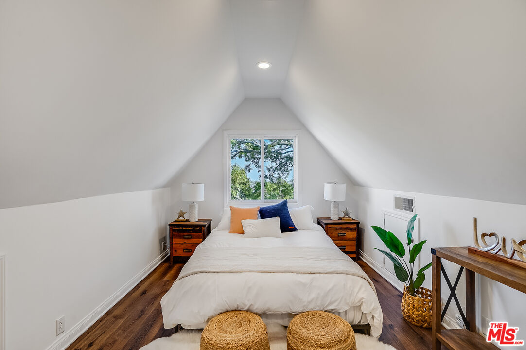 8912 Appian Way Los Angeles, CA 90046 - Photo 30 of 55