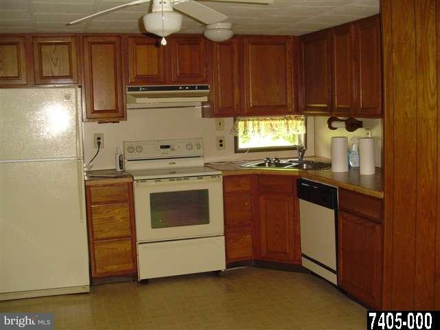 927 North Mcdermott Road Fawn Grove, PA 17321 - Photo 2 of 14 Gallery Image 2