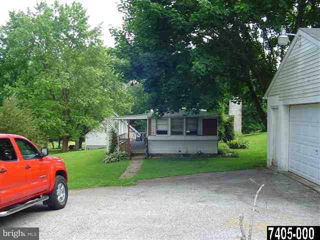 927 North Mcdermott Road Fawn Grove, PA 17321 - Photo 13 of 14 Gallery Image 13