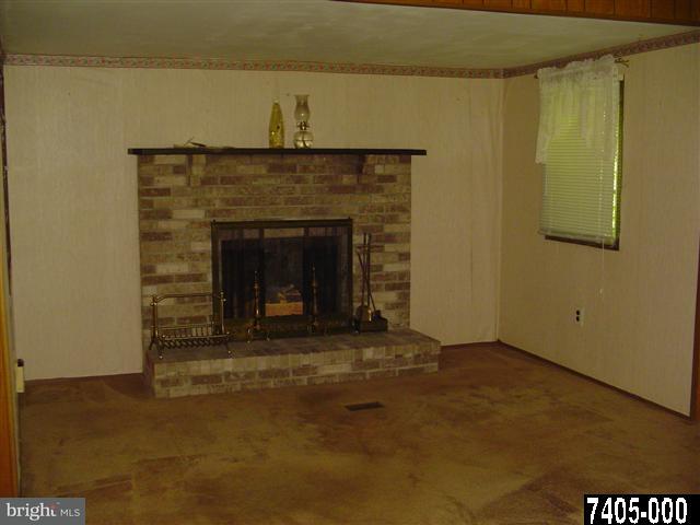 927 North Mcdermott Road Fawn Grove, PA 17321 - Photo 4 of 14 Gallery Image 4