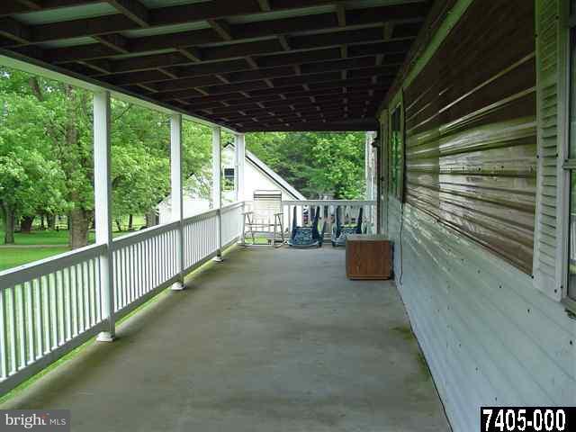 927 North Mcdermott Road Fawn Grove, PA 17321 - Photo 5 of 14 Gallery Image 5
